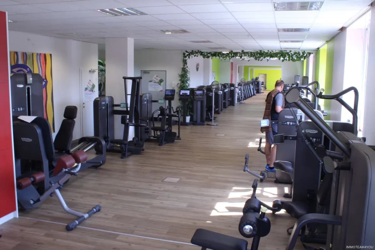 Gewerbeimmobilie kaufen in Vöcklabruck – 3 689 m², € 1.675.000 – Bild 16 von 21