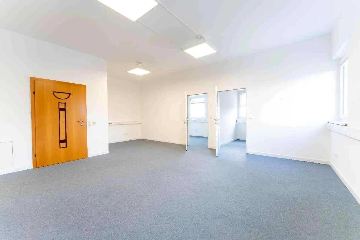 Gewerbeimmobilie mieten in Wels-Land – 161 m², € 1.700