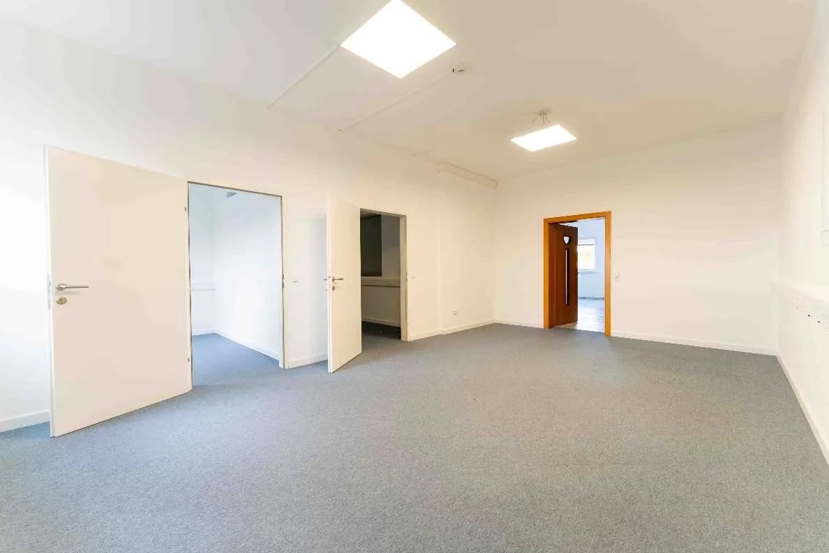 Gewerbeimmobilie mieten in Wels-Land – 161 m², € 1.700 – Bild 2 von 13