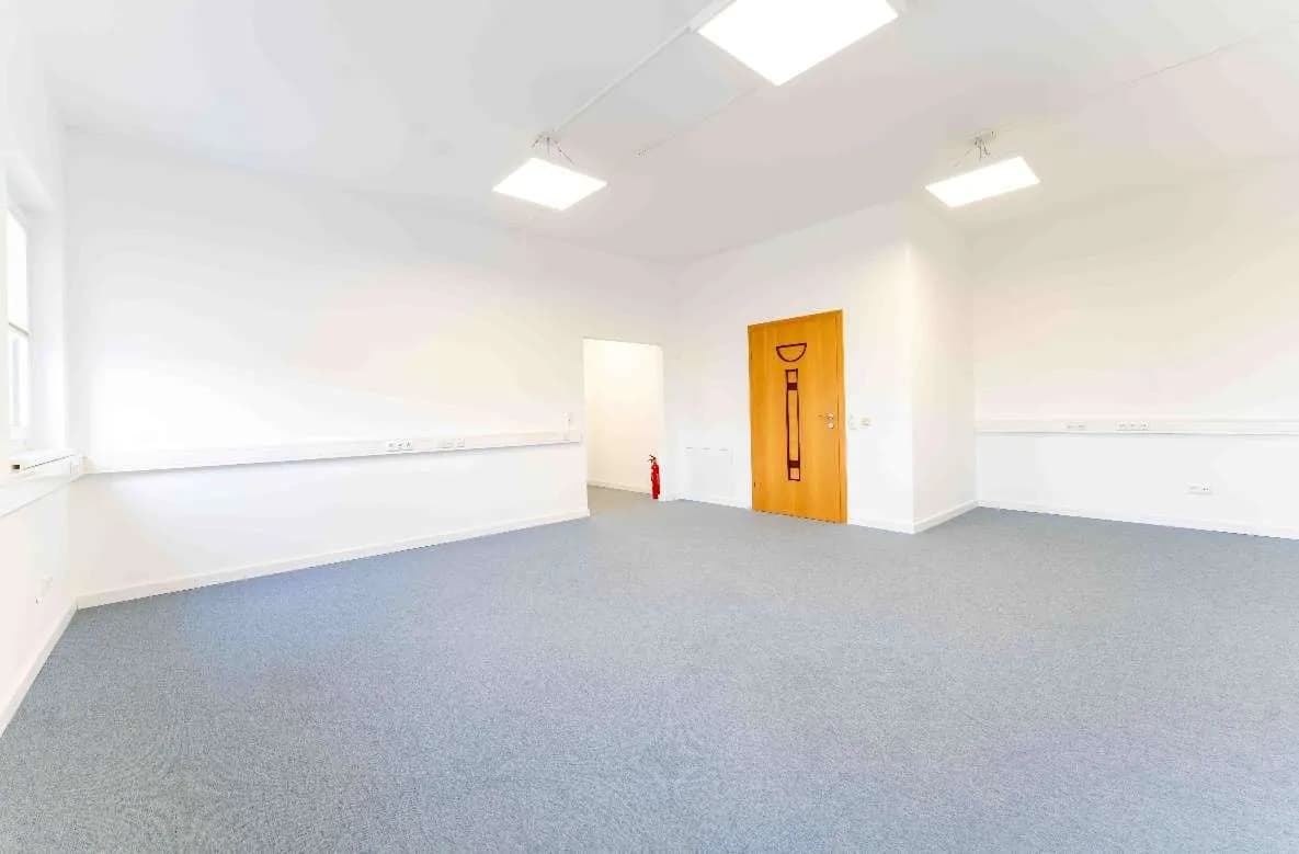 Gewerbeimmobilie mieten in Wels-Land – 161 m², € 1.700 – Bild 4 von 13