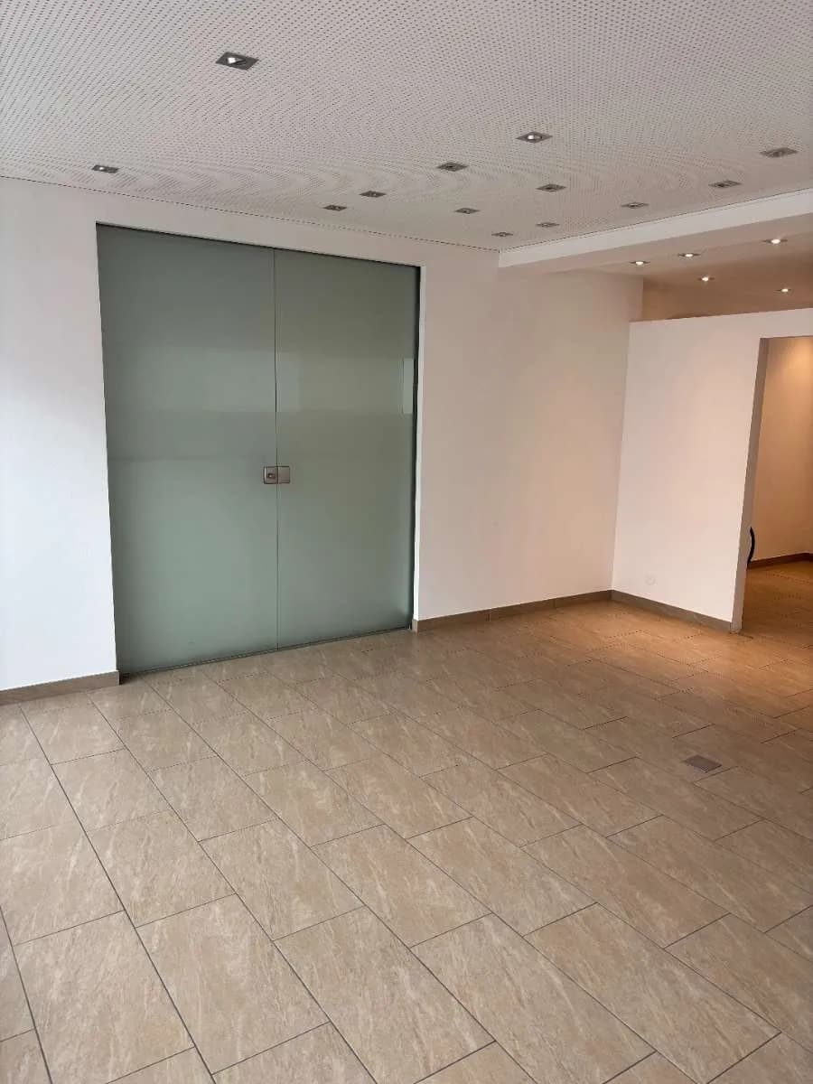 Gewerbeimmobilie mieten in Wels-Land – 40 m², € 696 – Bild 3 von 11