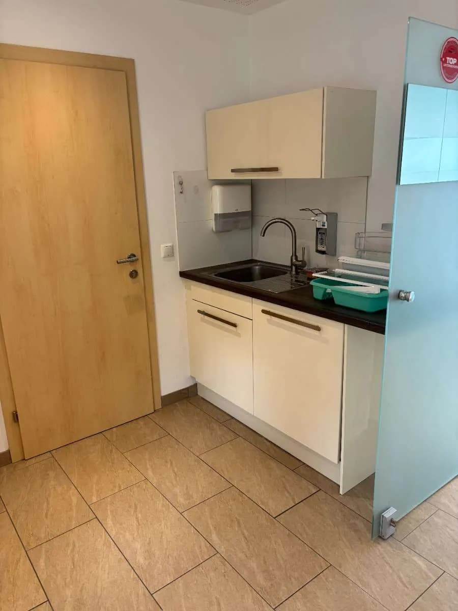 Gewerbeimmobilie mieten in Wels-Land – 40 m², € 696 – Bild 9 von 11