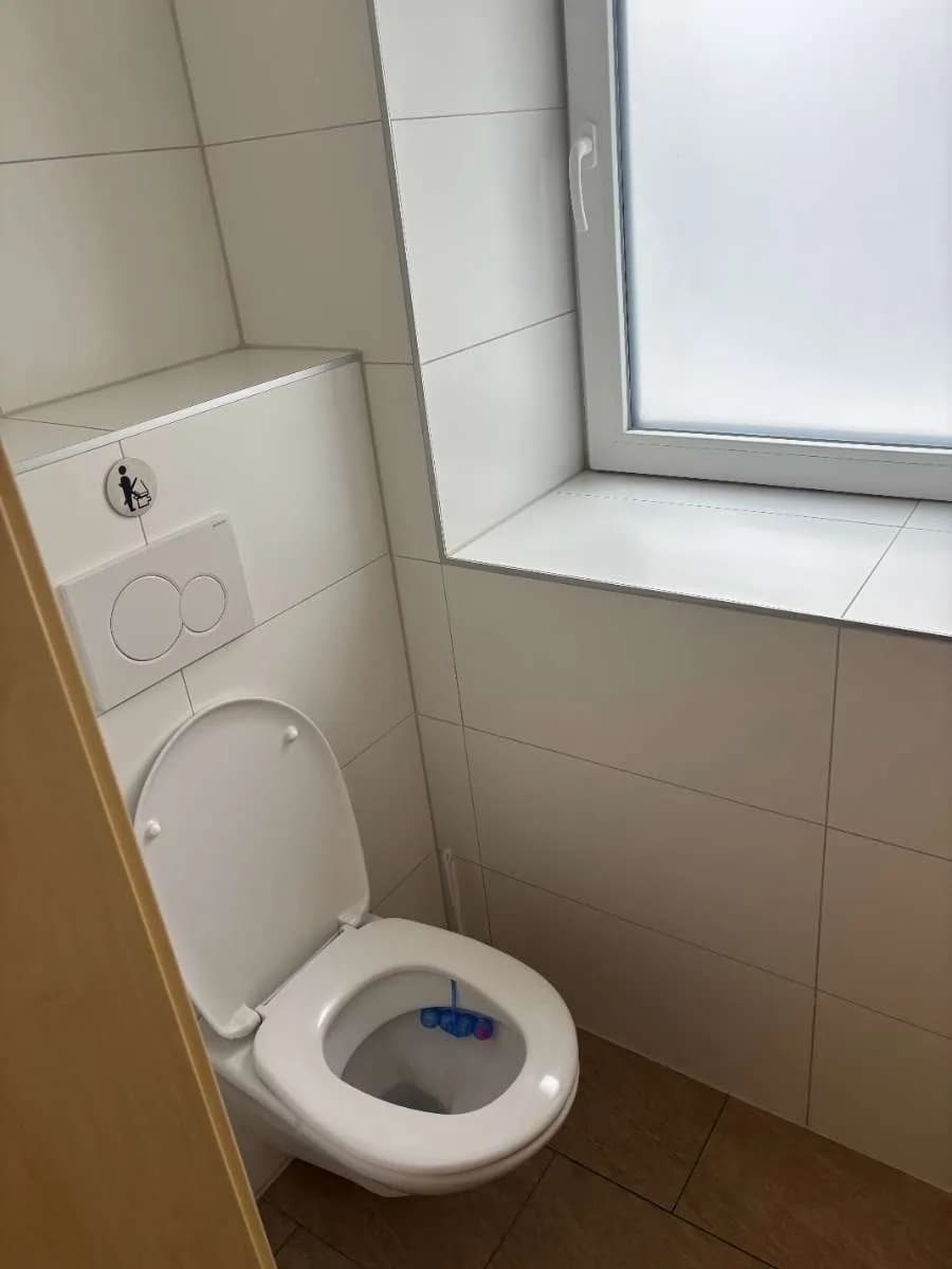 Gewerbeimmobilie mieten in Wels-Land – 40 m², € 696 – Bild 10 von 11
