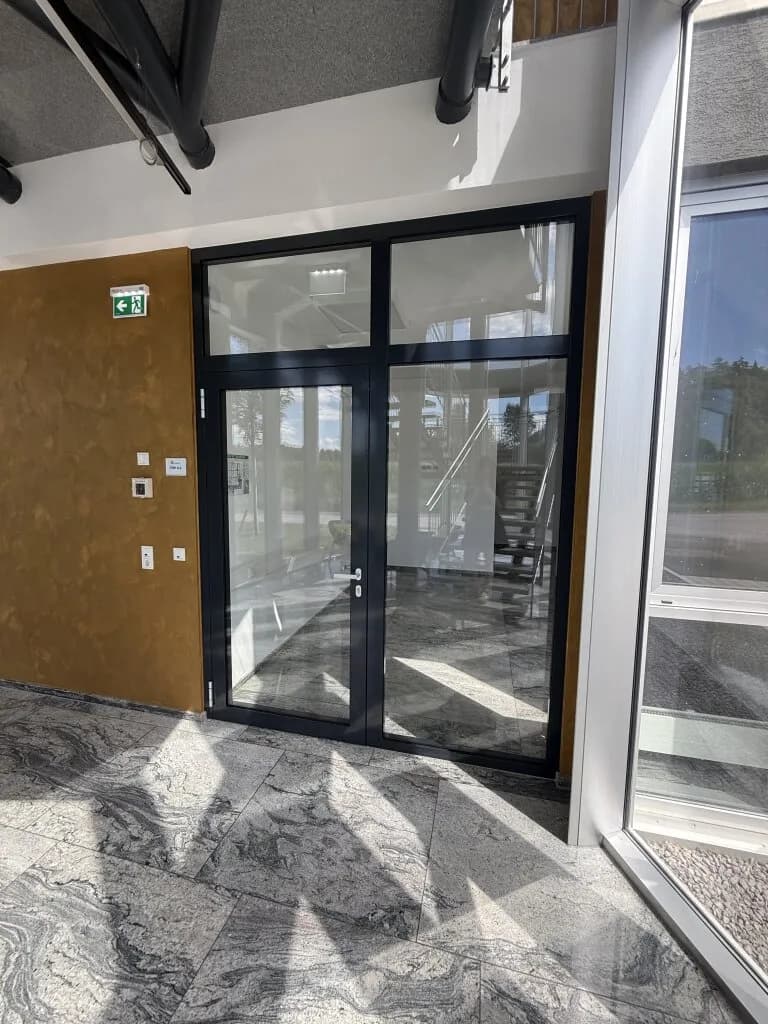 2-Zimmer-Gewerbeimmobilie mieten in Weiz – 115 m², € 1.210 – Bild 2 von 11