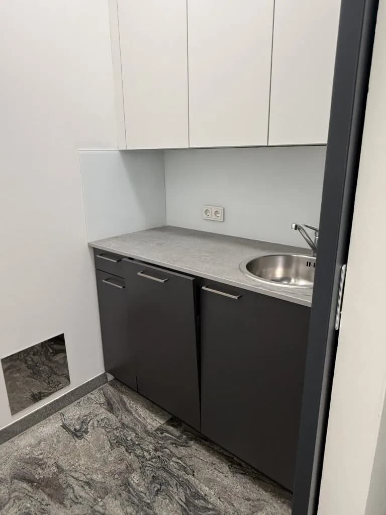 2-Zimmer-Gewerbeimmobilie mieten in Weiz – 115 m², € 1.210 – Bild 8 von 11