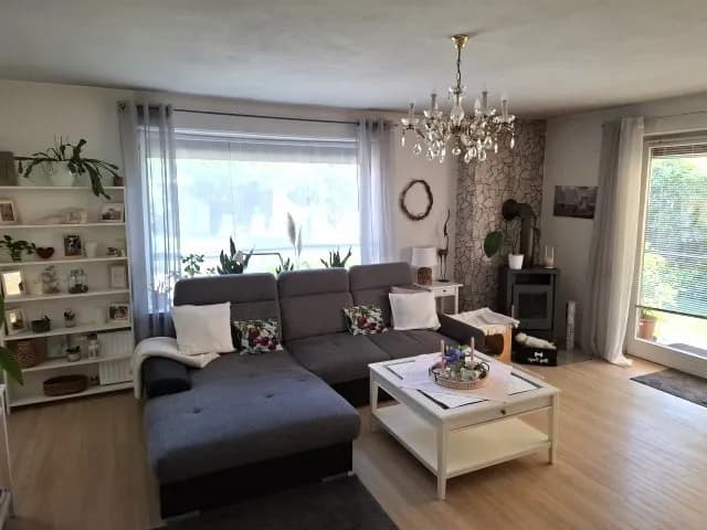 5-Zimmer-Haus kaufen in Feldkirchen – 125 m², € 450.000 – Bild 3 von 8