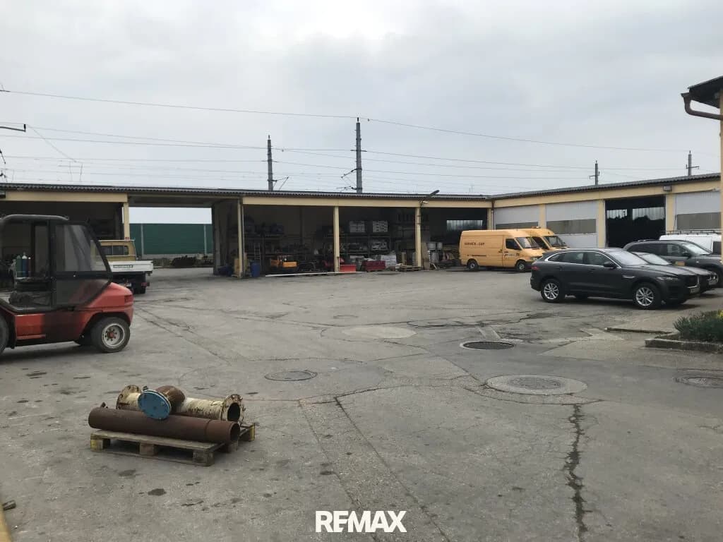 Gewerbeimmobilie kaufen in Amstetten – 3 237 m², € 650.000 – Bild 8 von 13