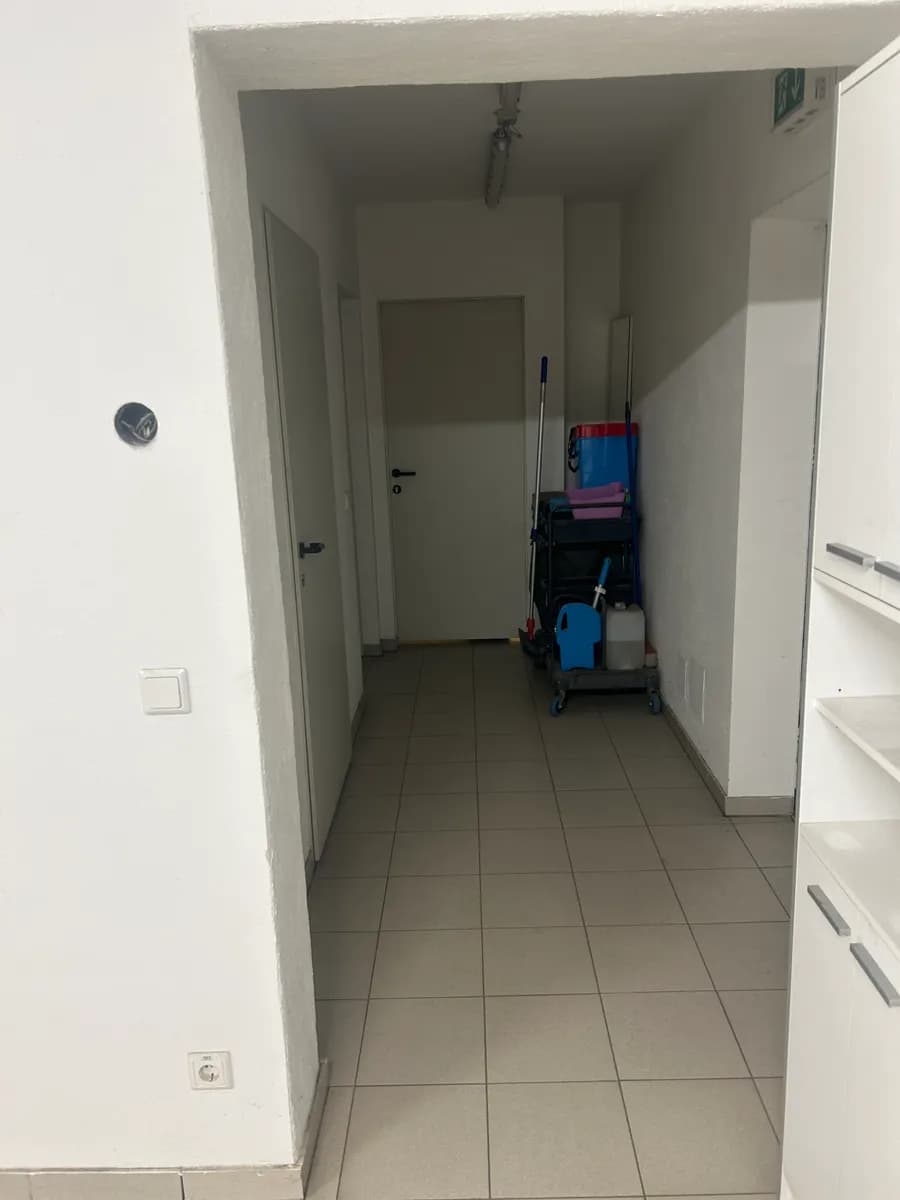 Gewerbeimmobilie mieten in Grieskirchen – 660 m², € 3.600 – Bild 17 von 20