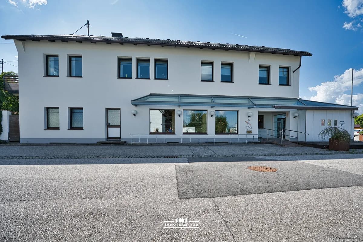 Haus kaufen in Vöcklabruck – 352 m², € 989.000 – Bild 12 von 41