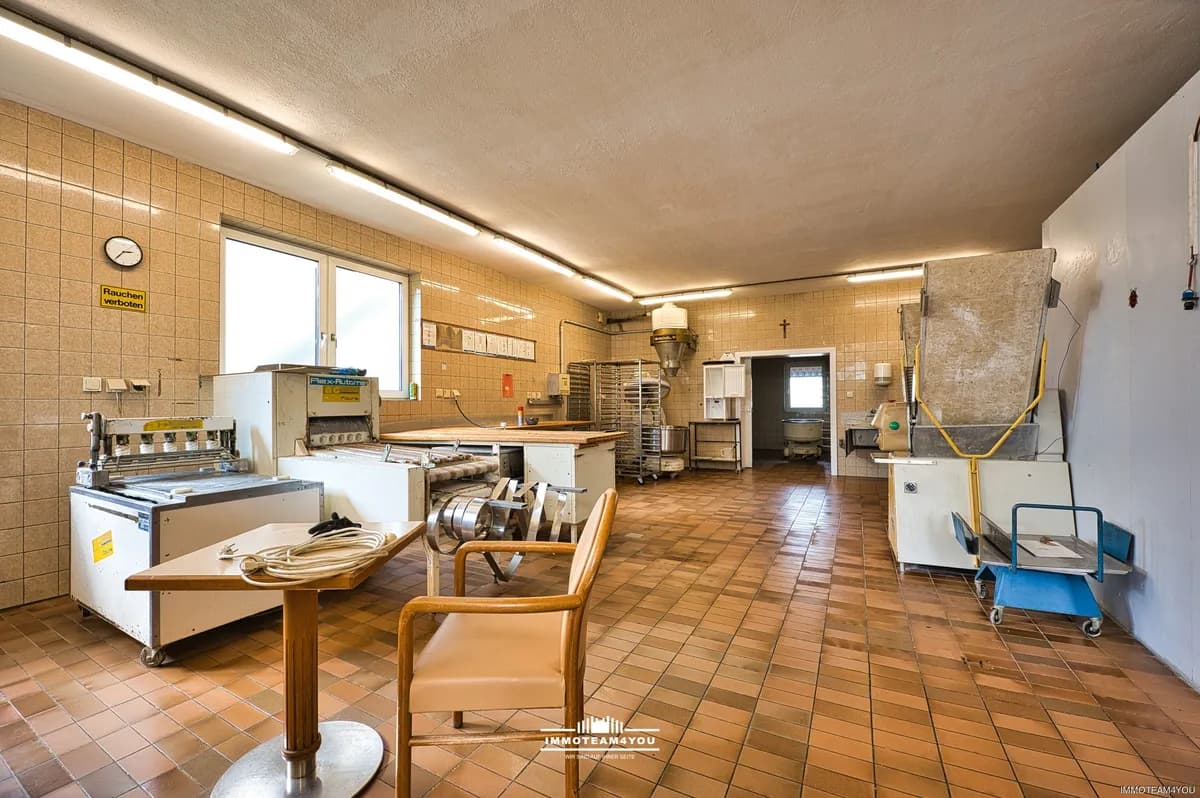 Haus kaufen in Vöcklabruck – 352 m², € 989.000 – Bild 17 von 41