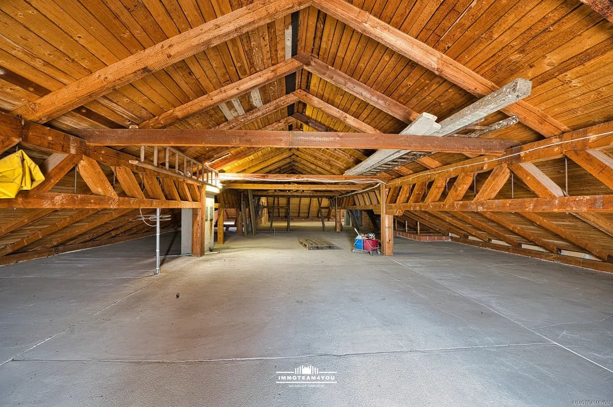 Haus kaufen in Vöcklabruck – 352 m², € 989.000 – Bild 40 von 41