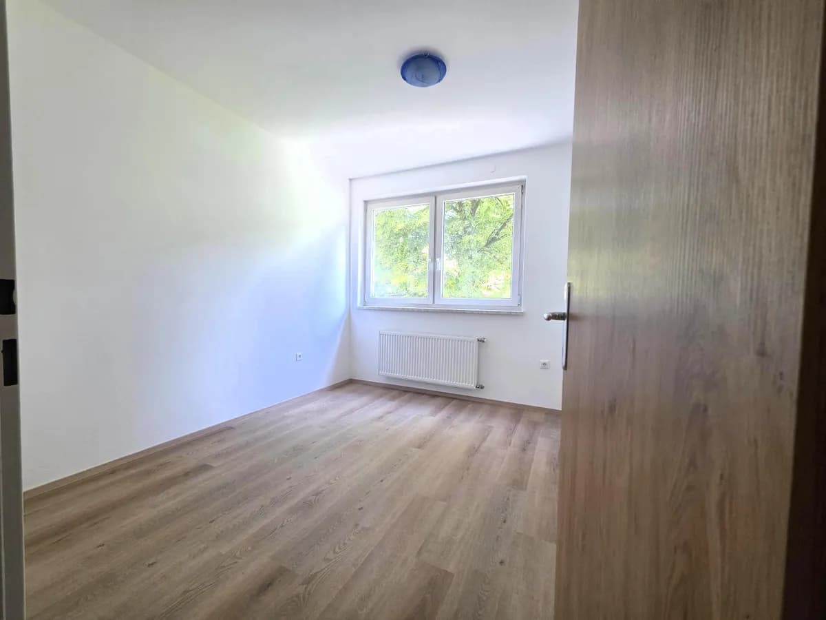3-Zimmer-Wohnung mieten in Steyr-Land – 93 m², € 852 – Bild 4 von 8
