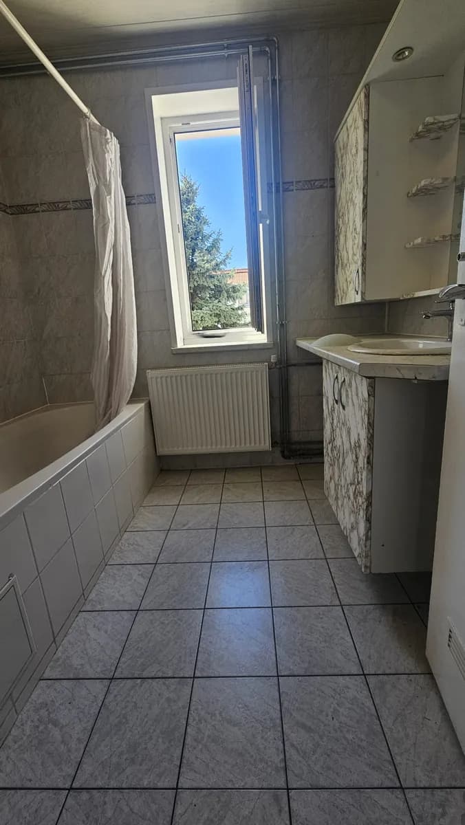 4-Zimmer-Wohnung mieten in Wiener Neustadt – 109 m², € 882 – Bild 6 von 7