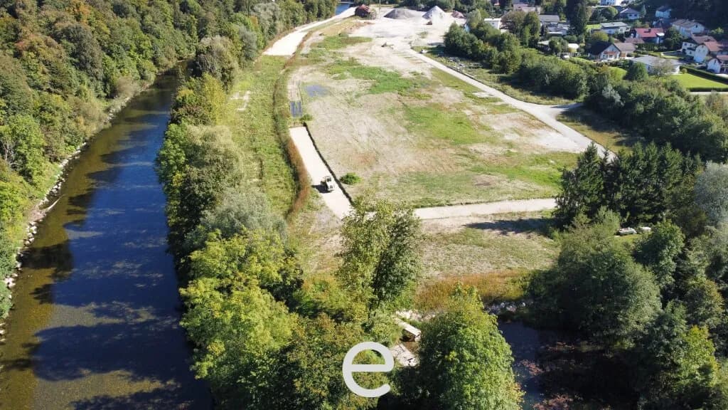 Grundstück kaufen in Vöcklabruck – 664 m², € 106.240 – Bild 4 von 8