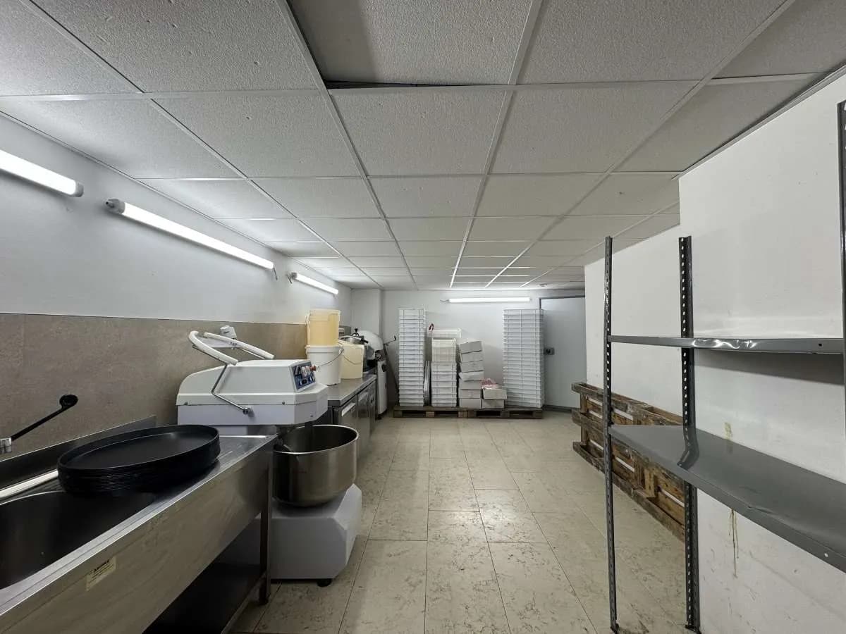Gewerbeimmobilie mieten in Graz – 758 m², € 8.848 – Bild 24 von 32
