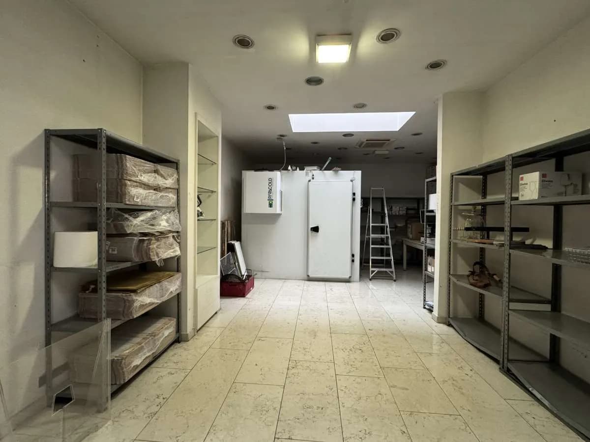 Gewerbeimmobilie mieten in Graz – 758 m², € 8.848 – Bild 26 von 32