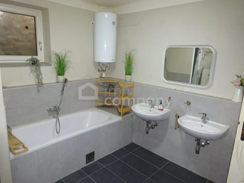 3-Zimmer-Haus kaufen in Mistelbach – 100 m², € 219.000 – Bild 2 von 10