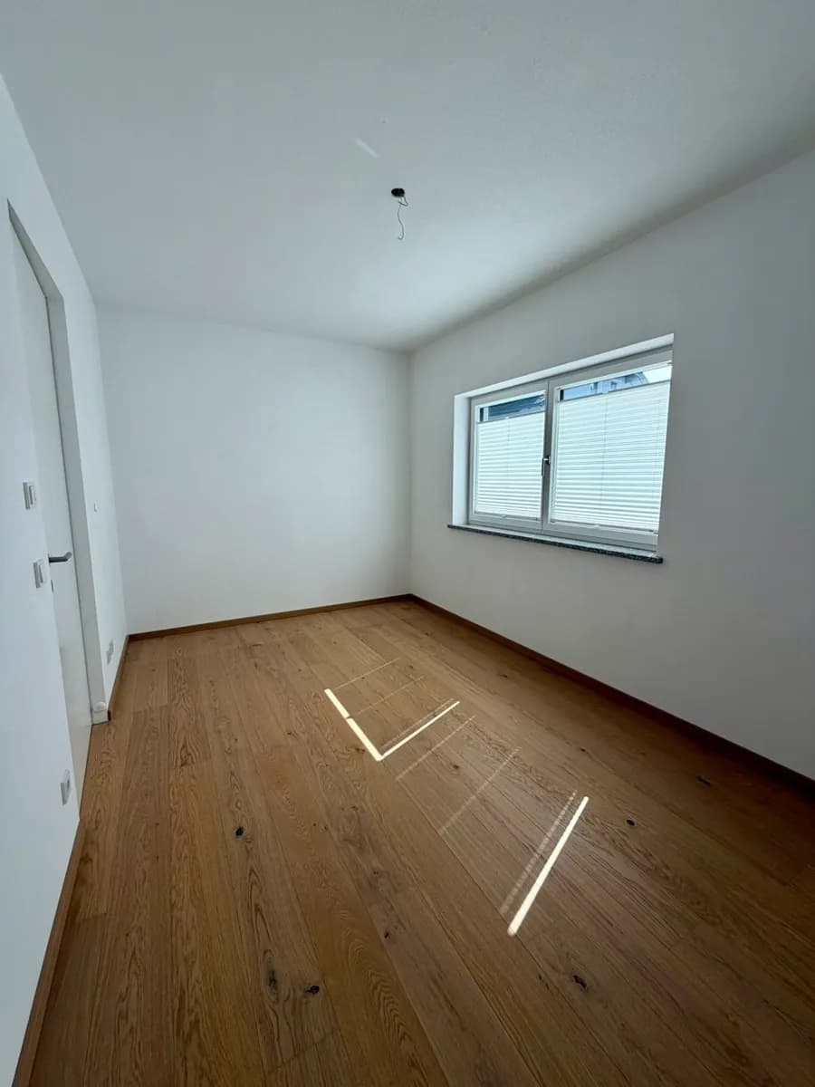 3-Zimmer-Wohnung mieten in Vöcklabruck – 80 m², € 1.480 – Bild 2 von 8