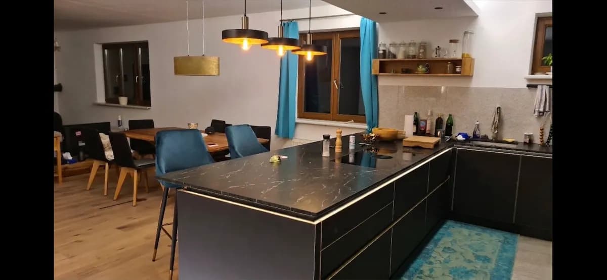 3-Zimmer-Wohnung mieten in Graz-Umgebung – 125 m², € 1.950