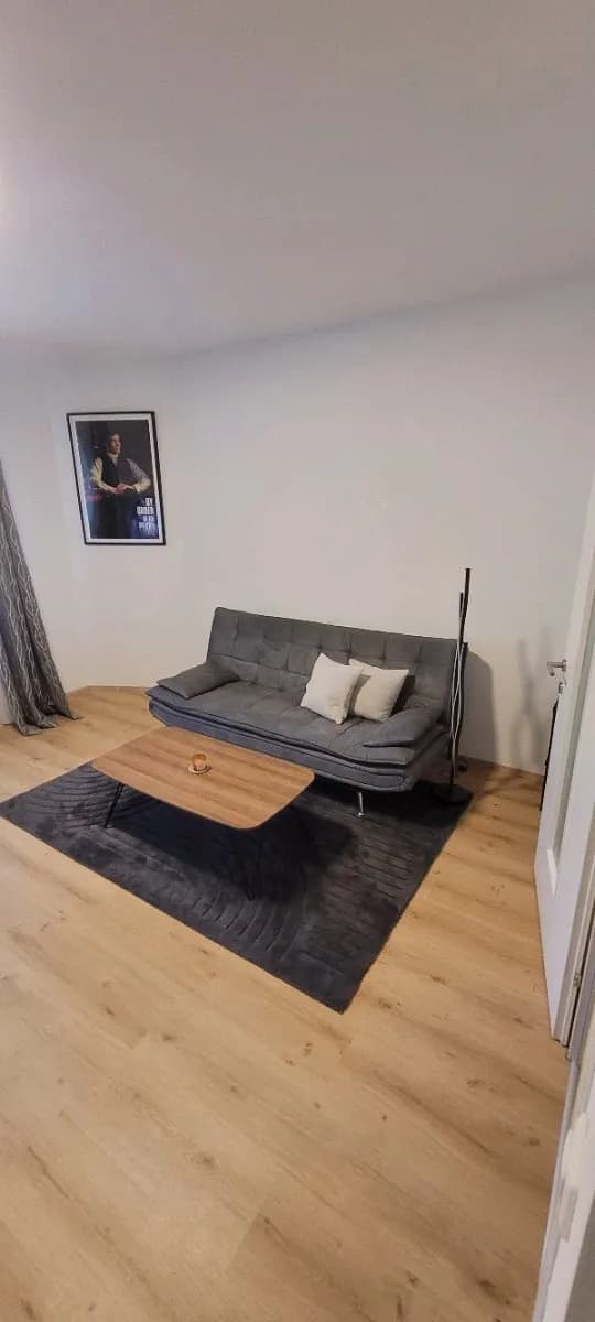 1-Zimmer-Wohnung mieten in Linz – 36 m², € 475 – Bild 1 von 8