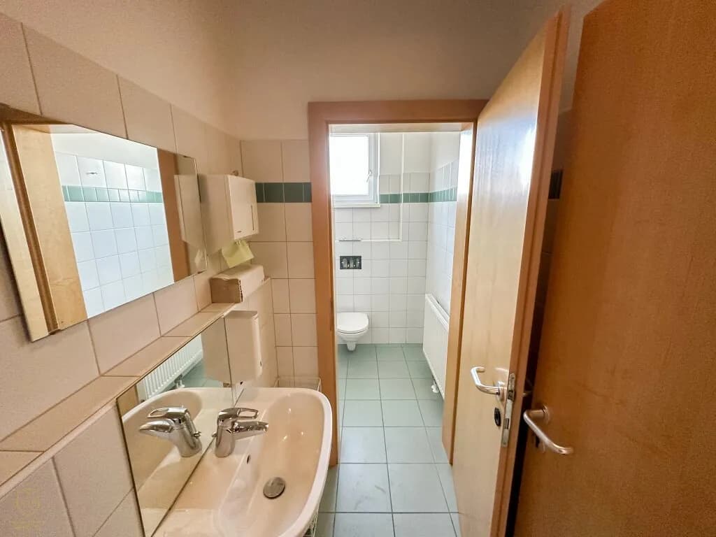 3-Zimmer-Gewerbeimmobilie mieten in Melk – 182 m², € 1.100 – Bild 6 von 7