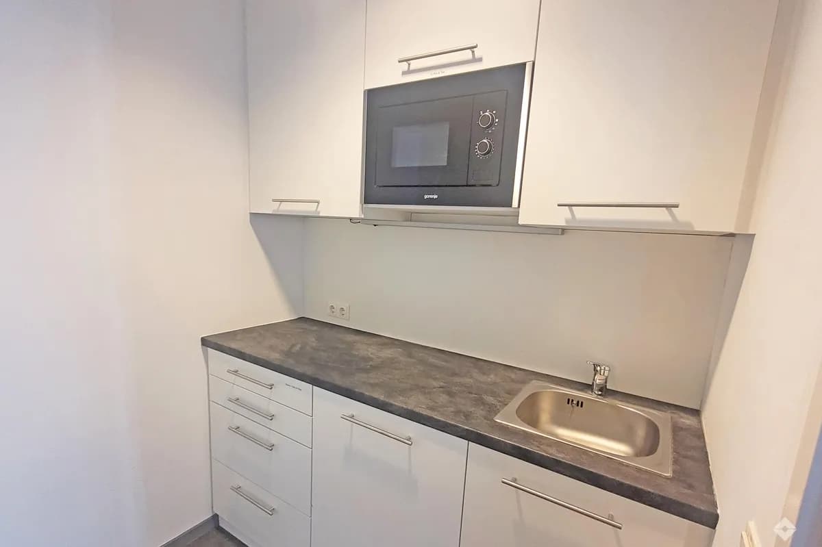 Gewerbeimmobilie mieten in Salzburg Stadt – 184 m², € 2.489 – Bild 4 von 9