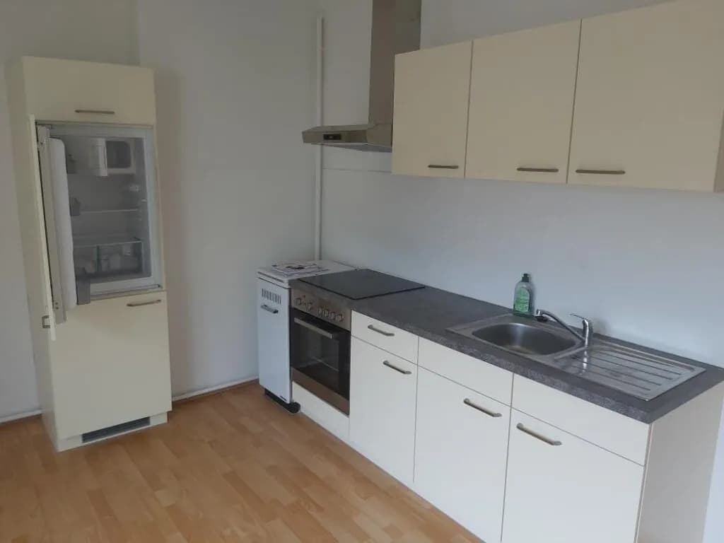 2-Zimmer-Wohnung mieten in Bruck-Mürzzuschlag – 45 m², € 425 – Bild 2 von 8