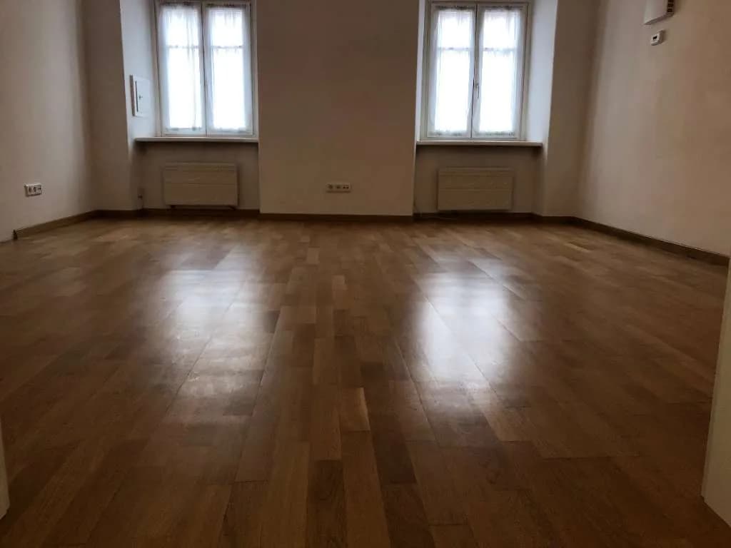 1-Zimmer-Gewerbeimmobilie mieten in Mödling – 30 m², € 470 – Bild 2 von 12