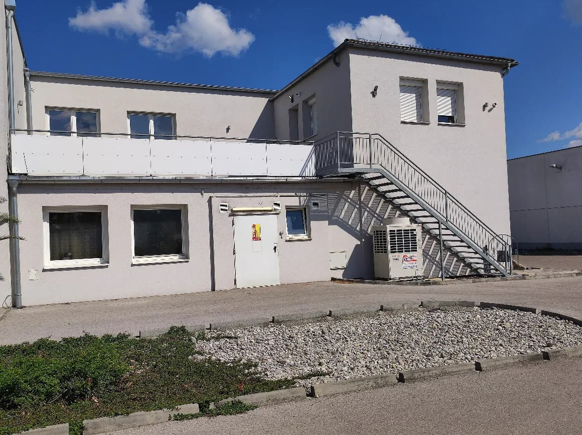 Gewerbeimmobilie mieten in Baden – 451 m², € 10.226 – Bild 8 von 10