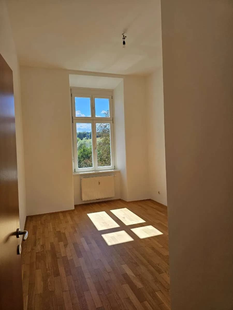 3-Zimmer-Wohnung mieten in Voitsberg – 80 m², € 1.000 – Bild 2 von 9