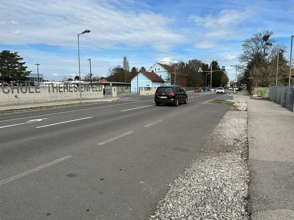 4-Zimmer-Gewerbeimmobilie mieten in Wiener Neustadt Land – 1 405 m², € 3.450 – Bild 9 von 24