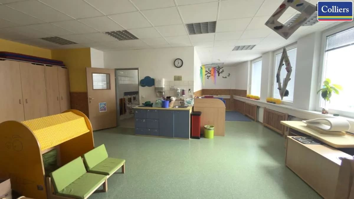 12-Zimmer-Gewerbeimmobilie mieten in Wien – 670 m², € 12.197 – Bild 4 von 6