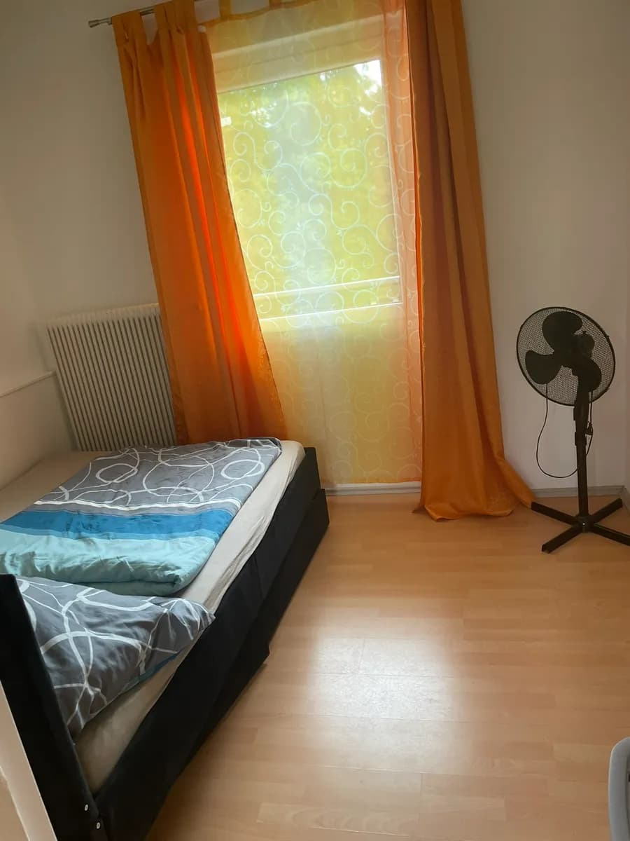 Wohnung mieten in Neunkirchen – 40 m², € 525 – Bild 2 von 7