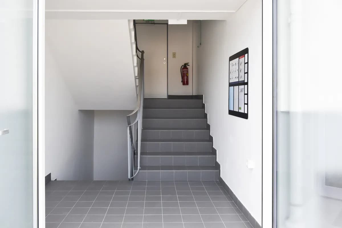 2-Zimmer-Gewerbeimmobilie mieten in Salzburg Stadt – 56 m², € 730 – Bild 2 von 7