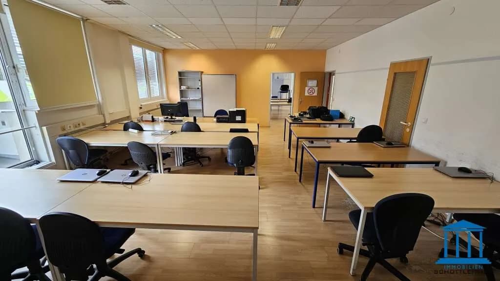6-Zimmer-Gewerbeimmobilie mieten in Wiener Neustadt – 300 m², € 3.547 – Bild 8 von 26