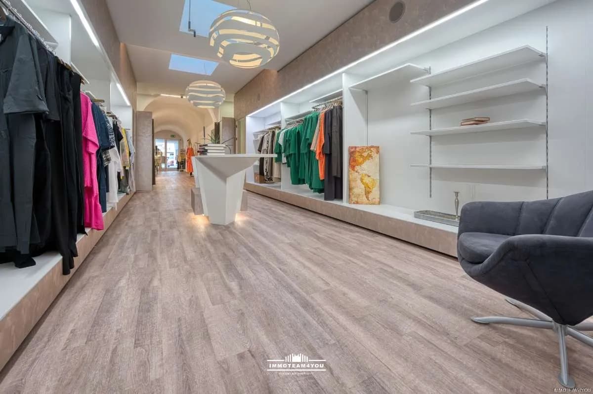 2-Zimmer-Gewerbeimmobilie mieten in Vöcklabruck – 131 m², € 2.046 – Bild 4 von 14