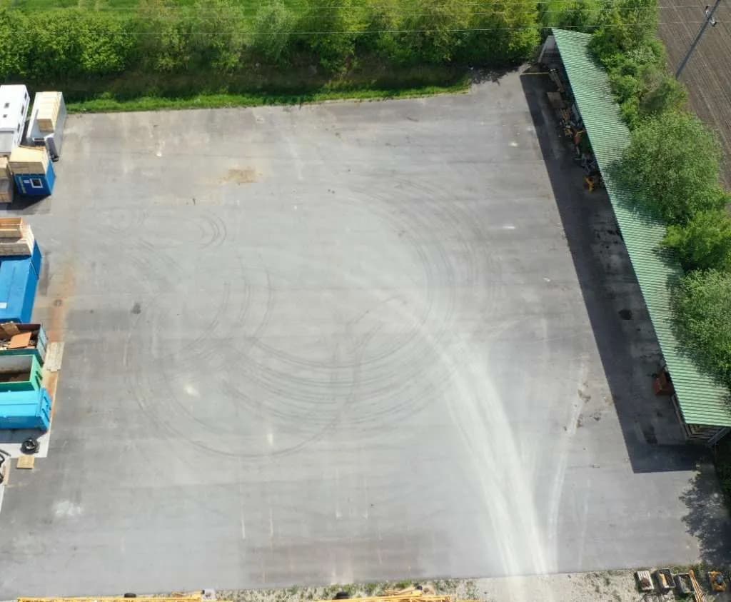 Immobilie mieten in Linz Land – 2 500 m² – Bild 3 von 3