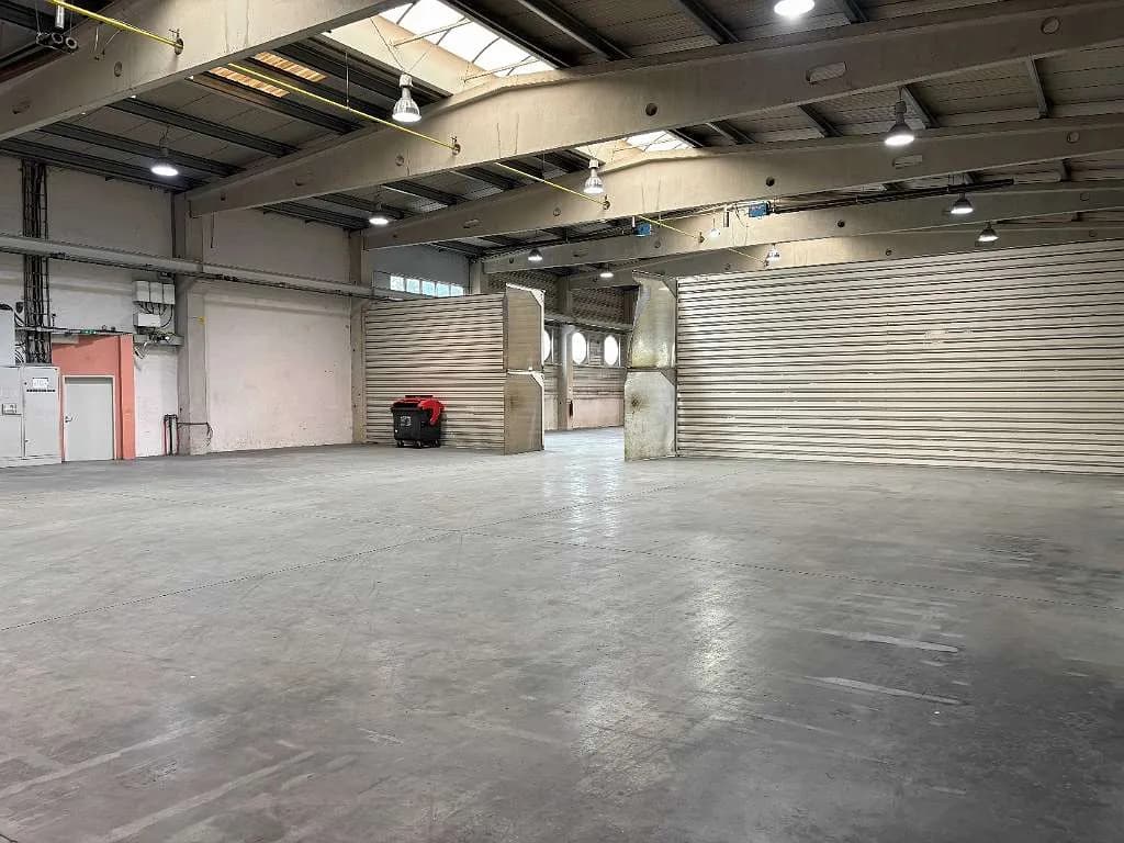 Immobilie mieten in Linz Land – 6 000 m² – Bild 3 von 26