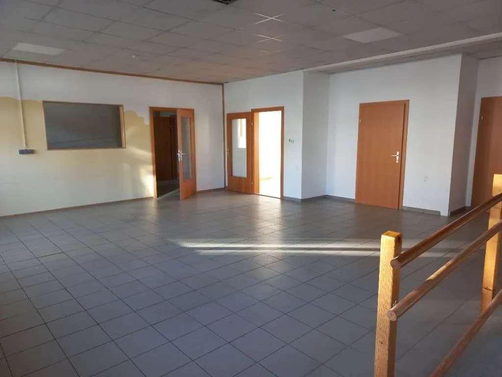 Gewerbeimmobilie mieten in Bruck-Mürzzuschlag – 197 m², € 5 – Bild 4 von 12