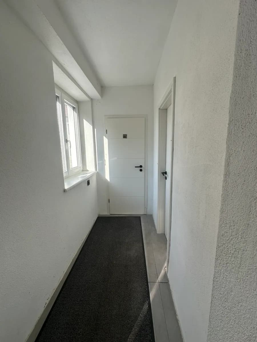 1-Zimmer-Gewerbeimmobilie mieten in Ried im Innkreis – 35 m², € 750 – Bild 4 von 20