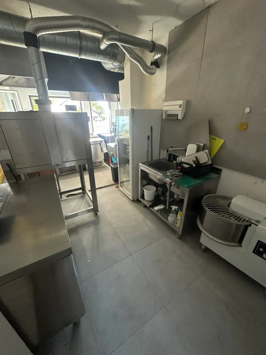 1-Zimmer-Gewerbeimmobilie mieten in Ried im Innkreis – 35 m², € 750 – Bild 14 von 20