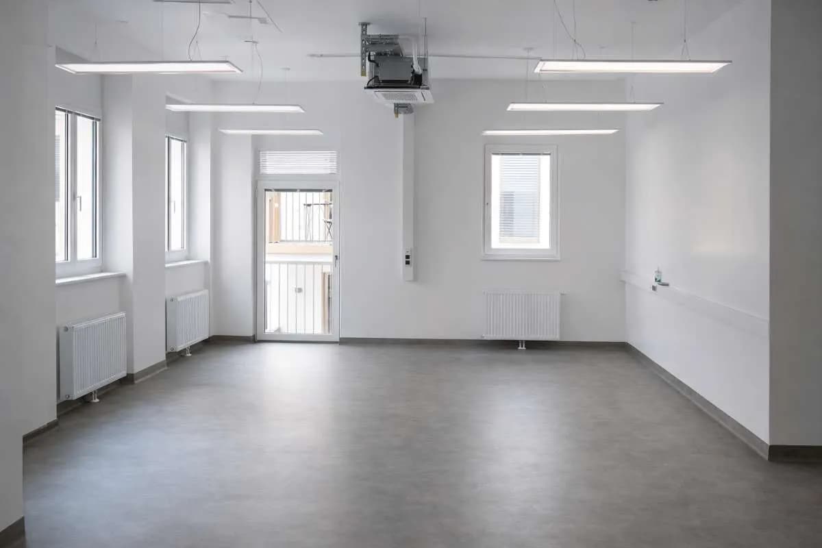 1-Zimmer-Gewerbeimmobilie mieten in Wien – 44 m², € 697 – Bild 2 von 11