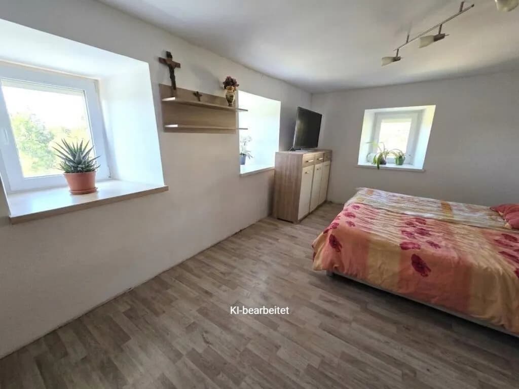 5-Zimmer-Haus kaufen in Sankt Veit an der Glan – 130 m², € 65.000 – Bild 9 von 10