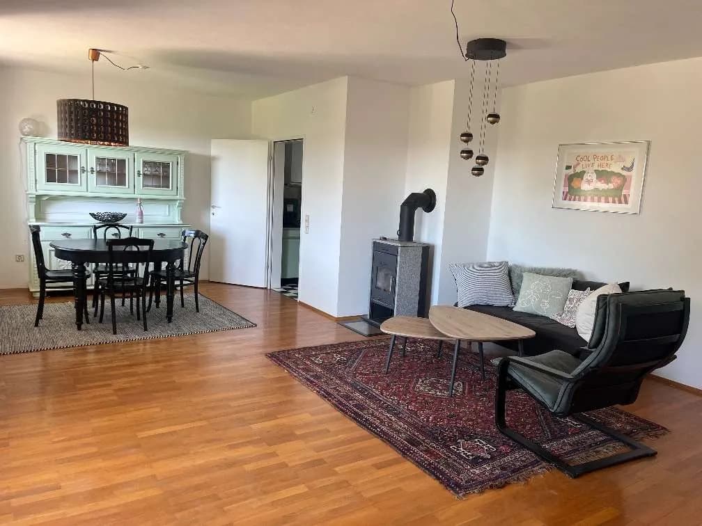 4-Zimmer-Wohnung mieten in Linz Land – 98 m², € 1.500 – Bild 2 von 9