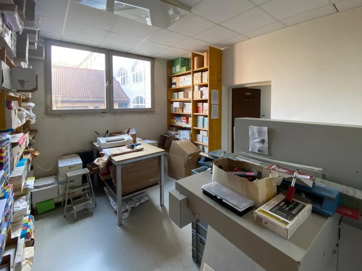 Gewerbeimmobilie mieten in Wels – 140 m², € 1.442 – Bild 11 von 12