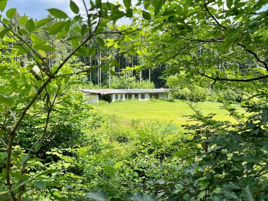 Grundstück kaufen in Vöcklabruck – 3 382 m², € 695.000
