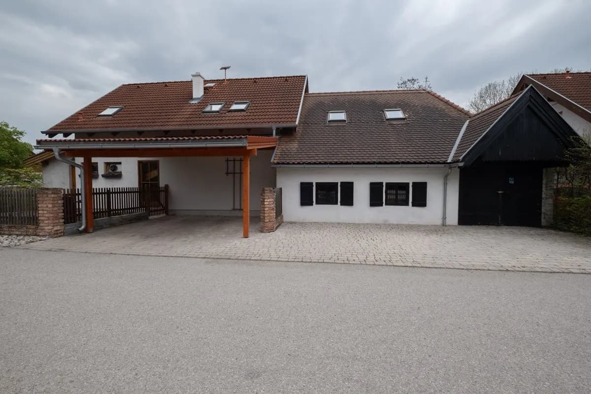 Haus kaufen in Wiener Neustadt – 230 m², € 750.000 – Bild 3 von 58