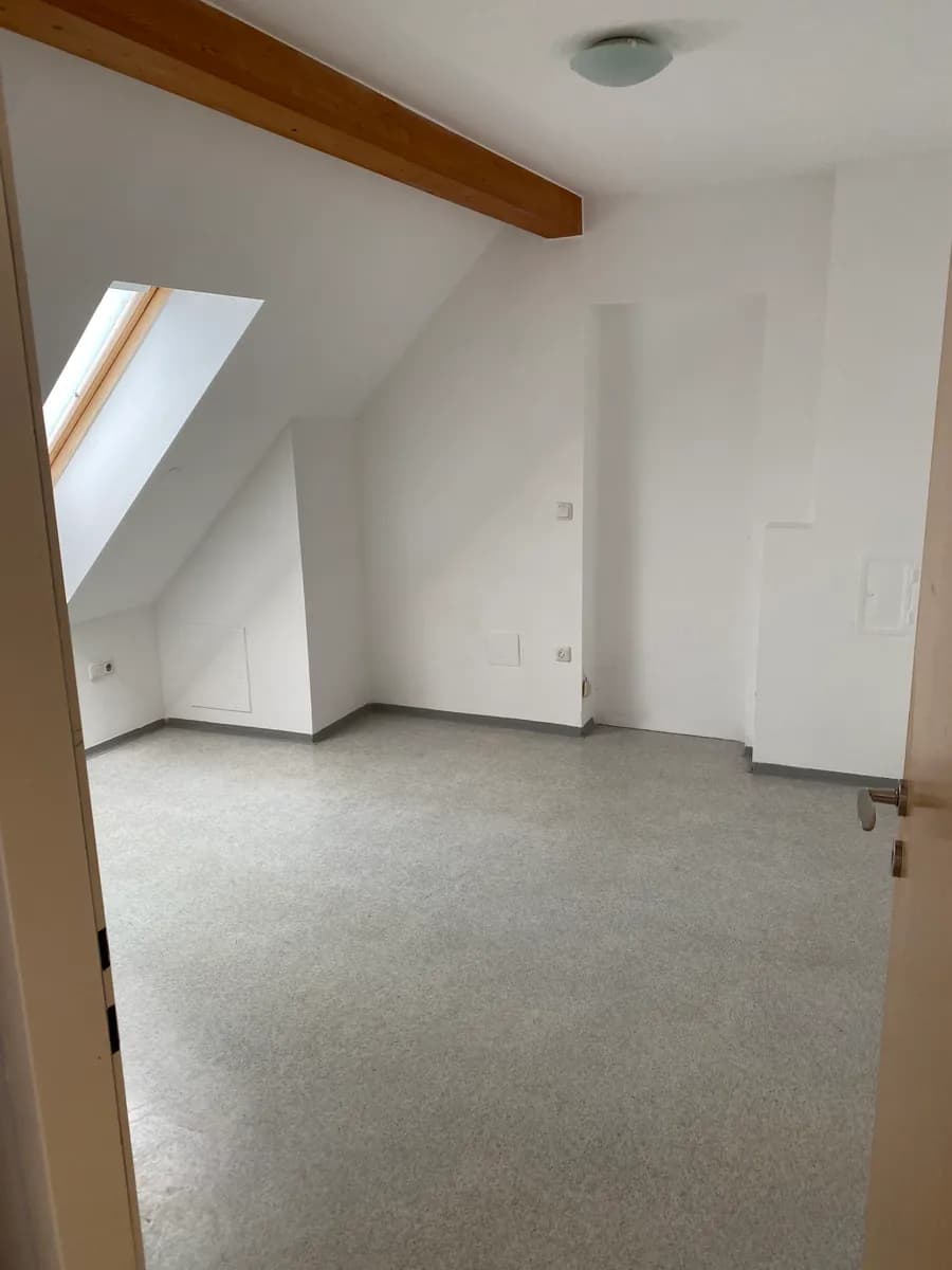 2-Zimmer-Wohnung mieten in Eferding – 70 m², € 780 – Bild 5 von 8