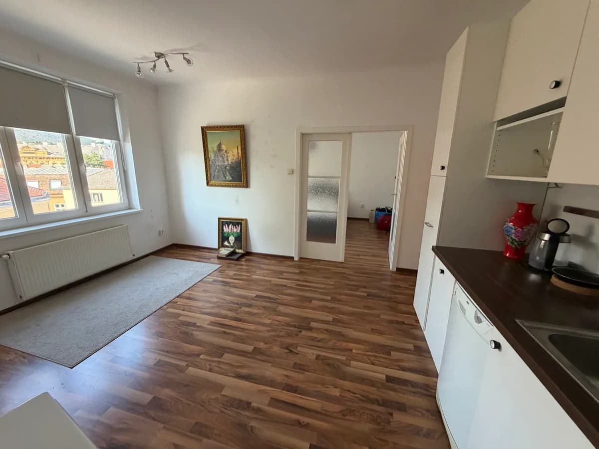 2-Zimmer-Wohnung mieten in Baden – 44 m², € 795 – Bild 3 von 8