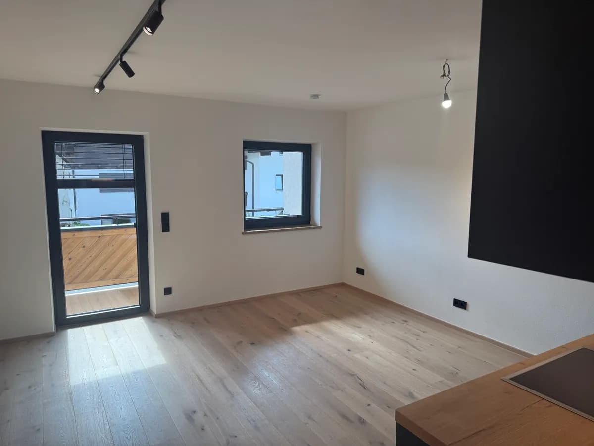 2-Zimmer-Wohnung mieten in Kitzbühel – 42 m², € 1.430 – Bild 2 von 10